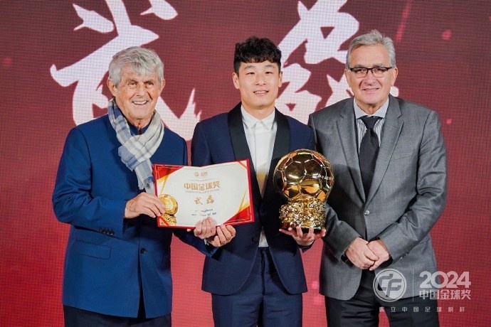 恭喜“核武7”！武磊第五次加冕中國金球獎